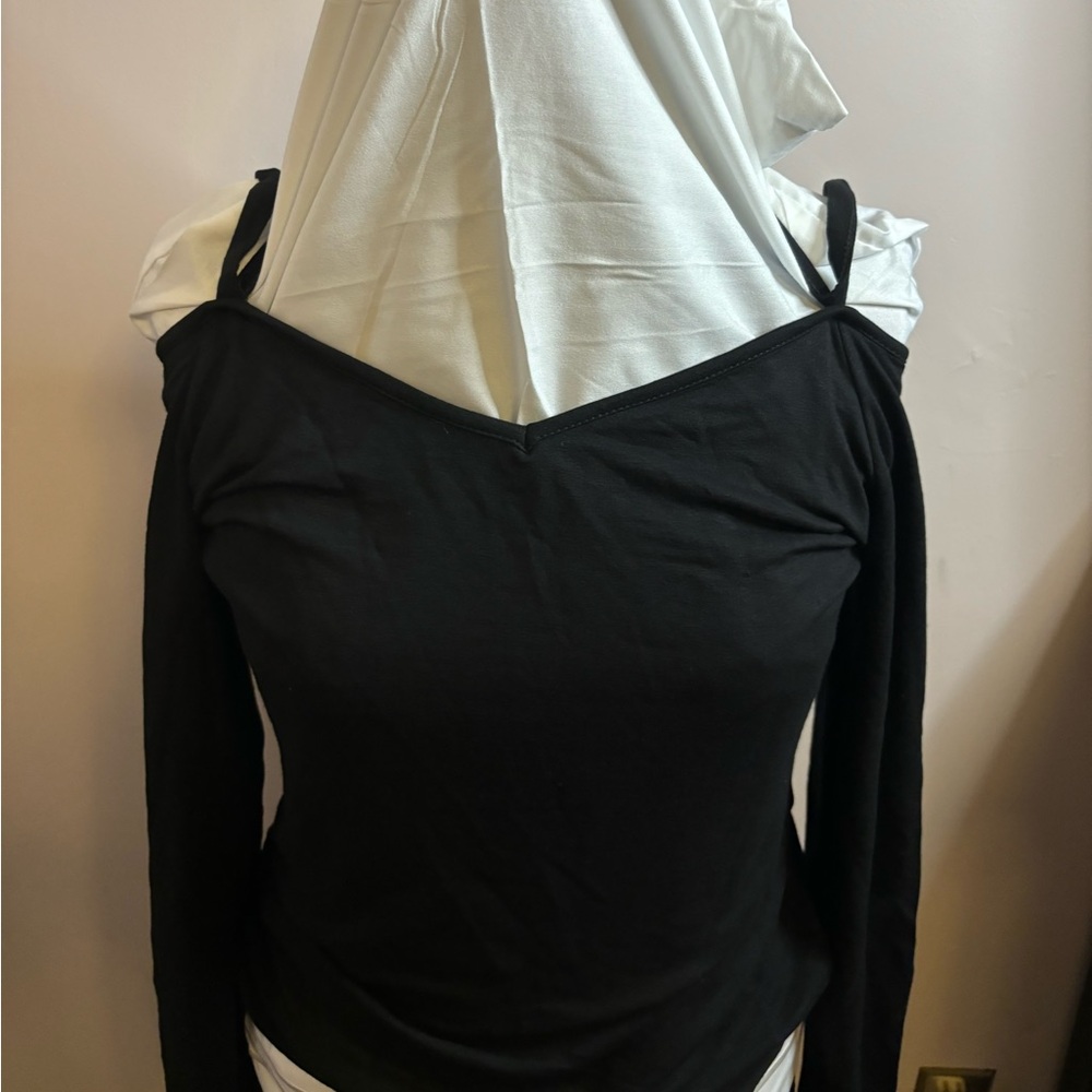 Cold shoulder black top